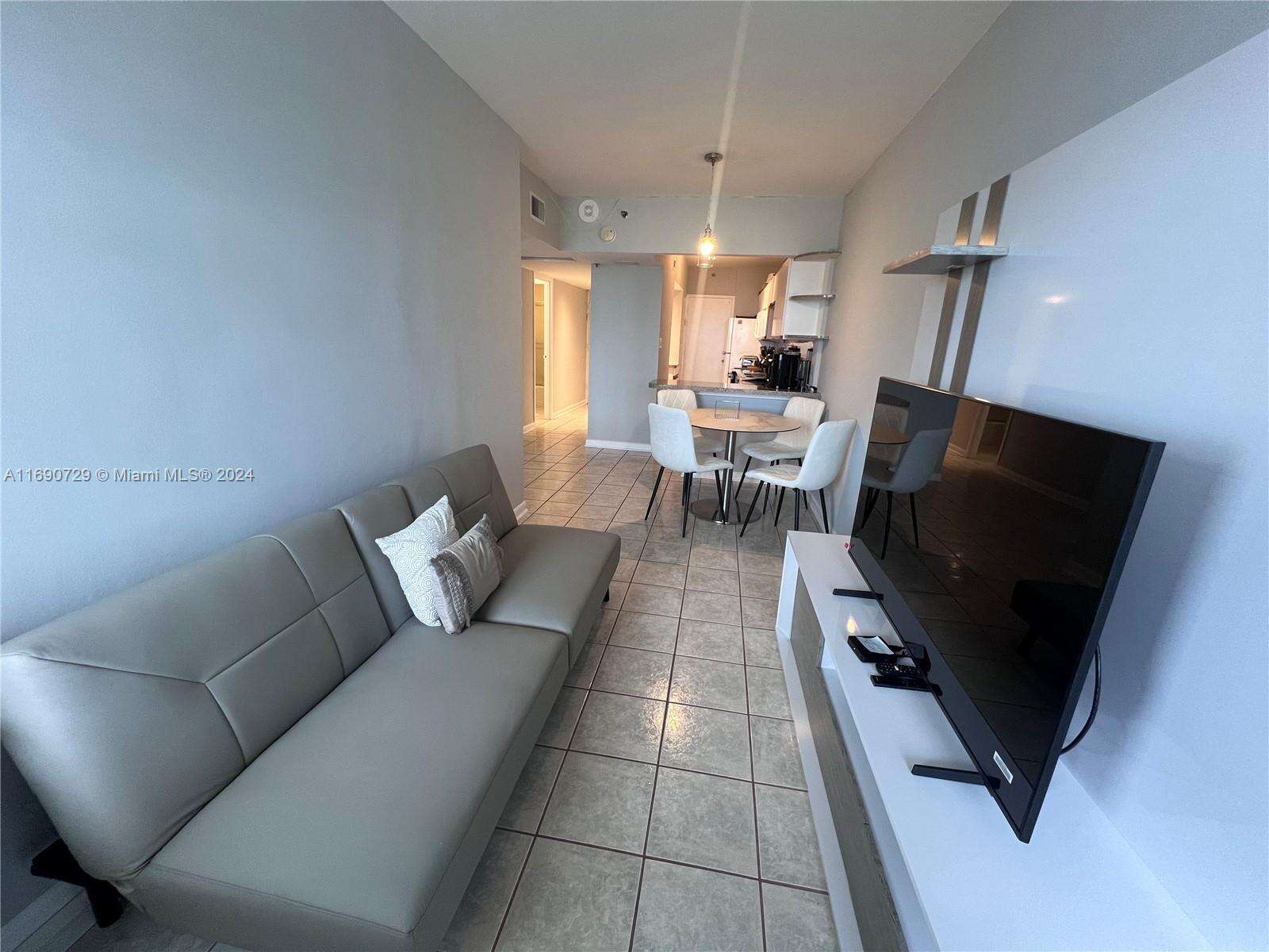 Decoplage South Beach For Rent | Unit #1019